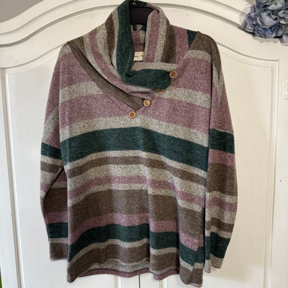 Lovely Melody, Pullover Sweater,‎ Size Medium